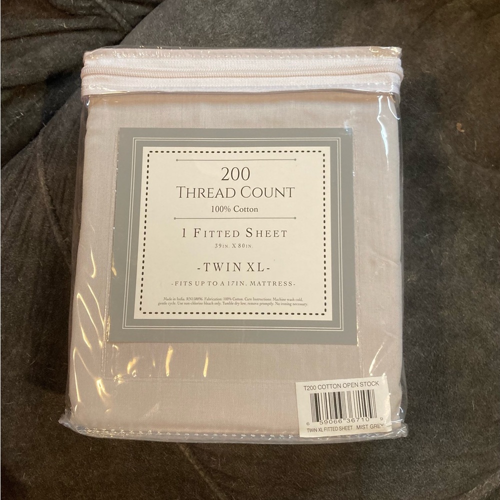 200 Thread Count Twin XL Fitted Sheet – Mist Grey